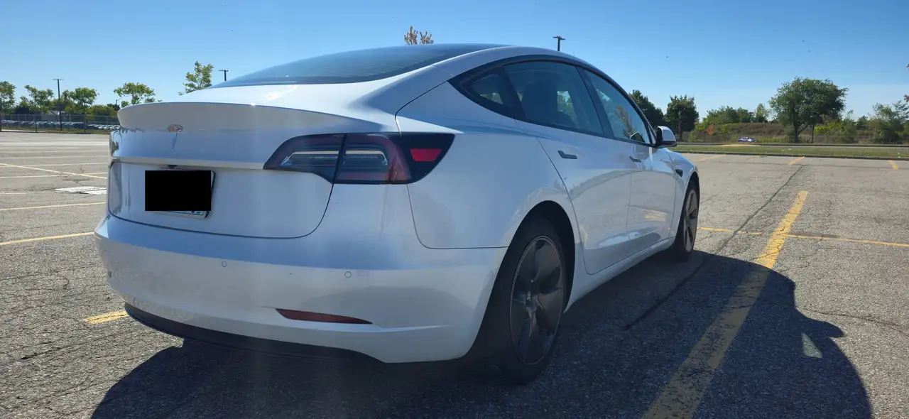 Tesla Model 3 - Image 5