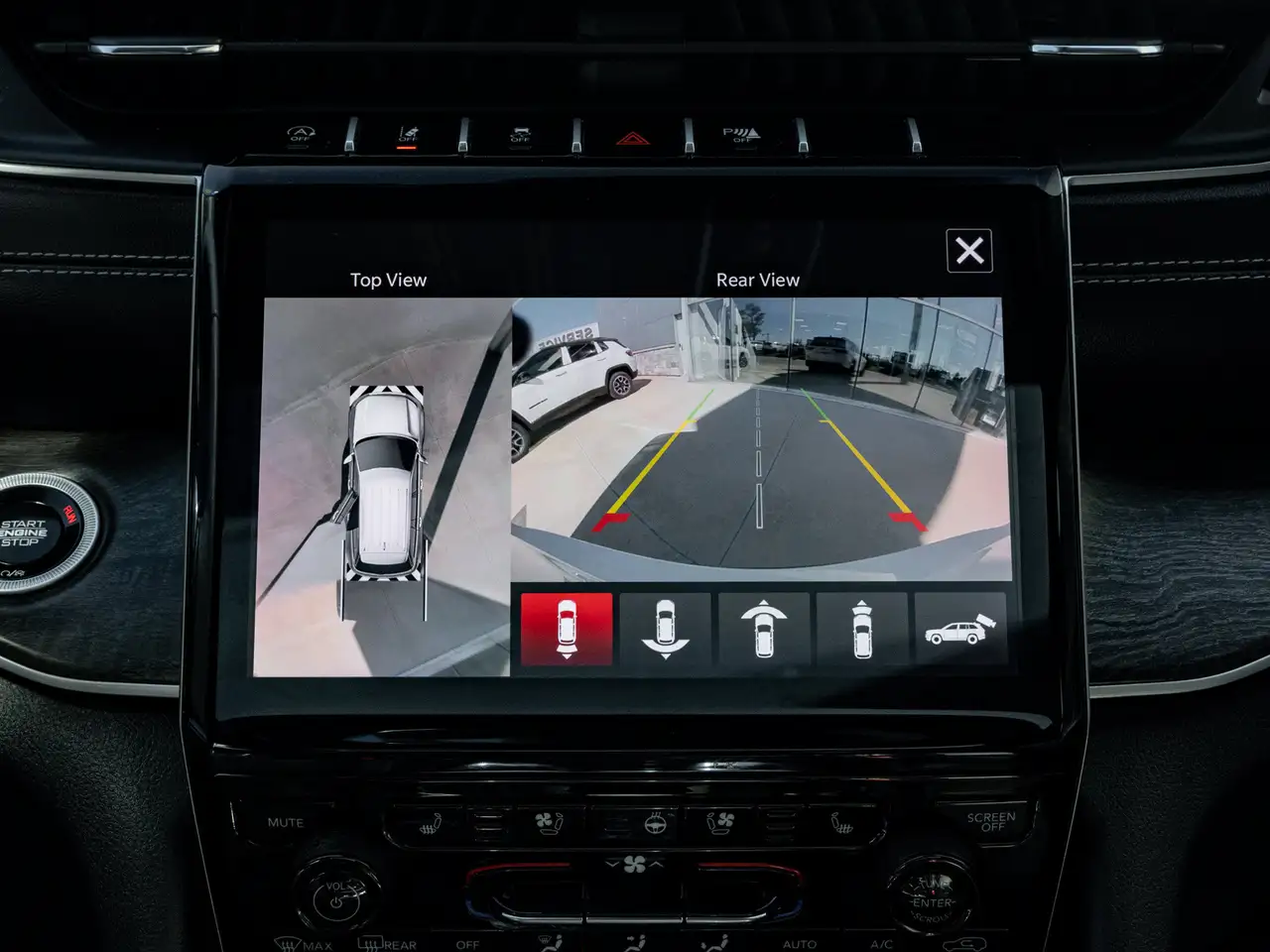 Jeep Grand Cherokee - Image 36