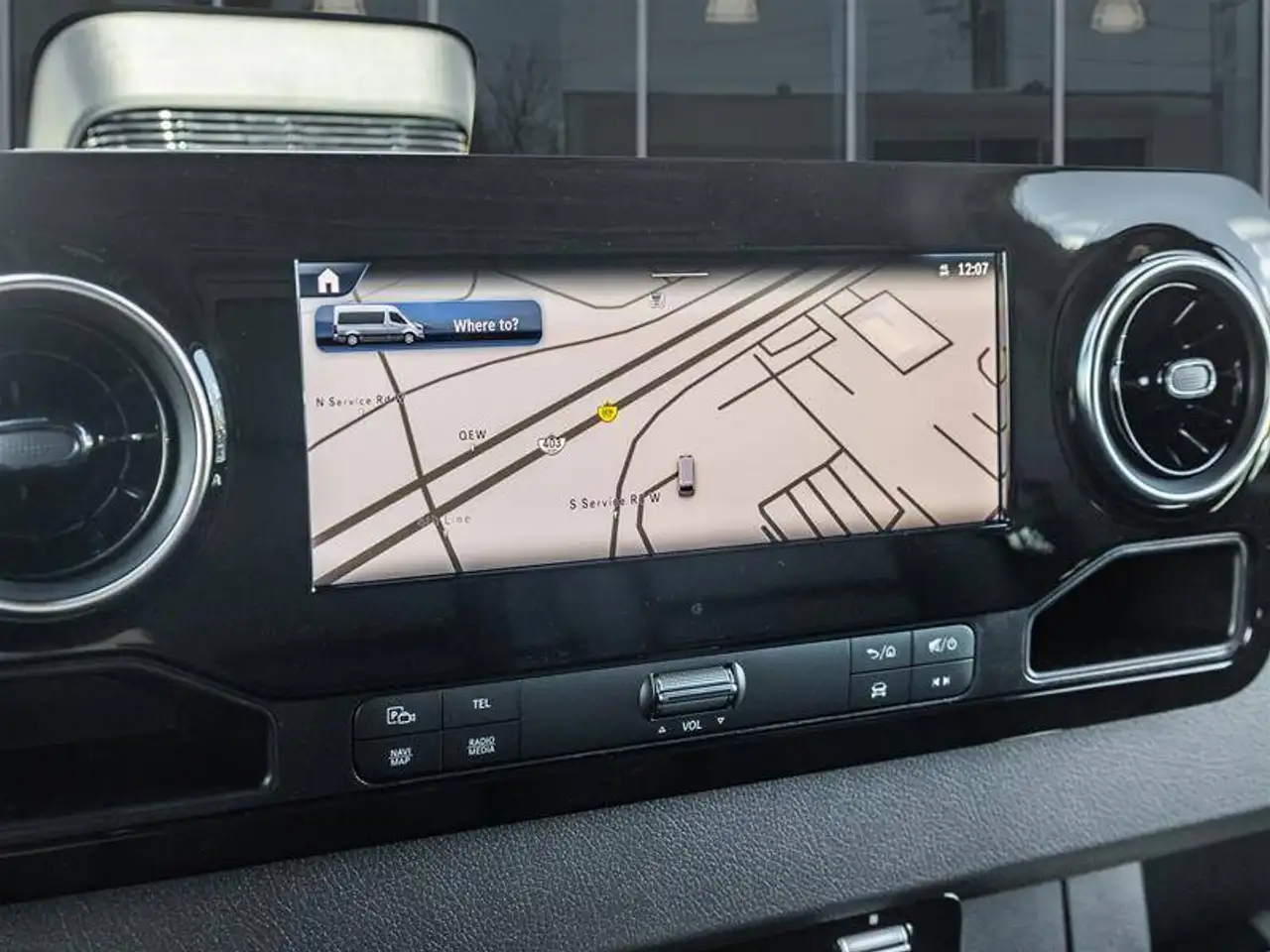 Mercedes-Benz Sprinter - Image 16