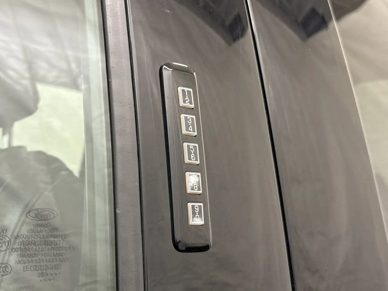 Ford F-150 - Image 9
