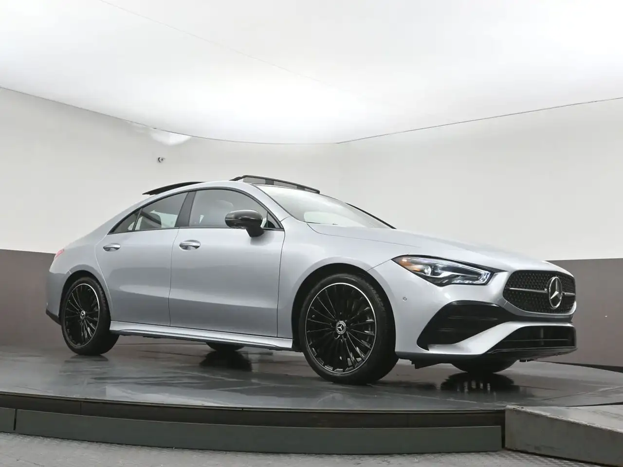Mercedes-Benz CLA - Image 37