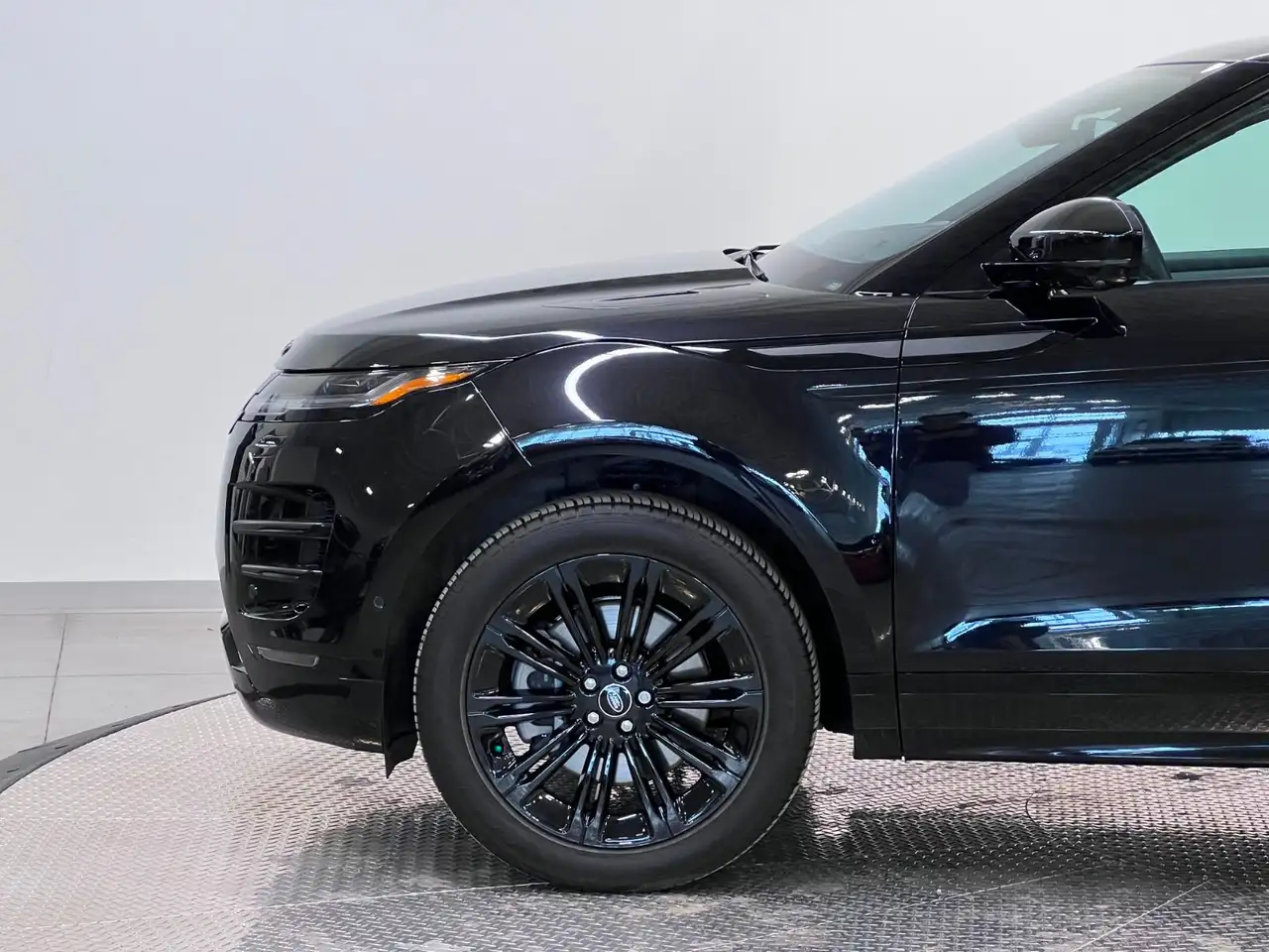 Land Rover Range Rover Evoque - Image 4