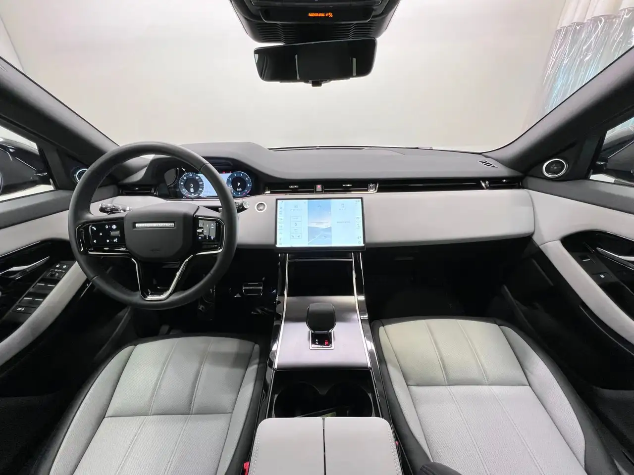 Land Rover Range Rover Evoque - Image 27