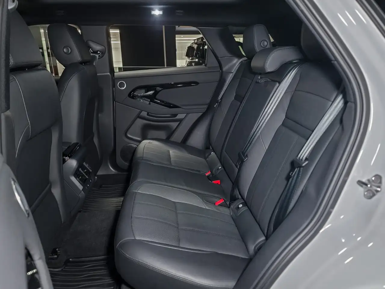 Land Rover Range Rover Evoque - Image 27