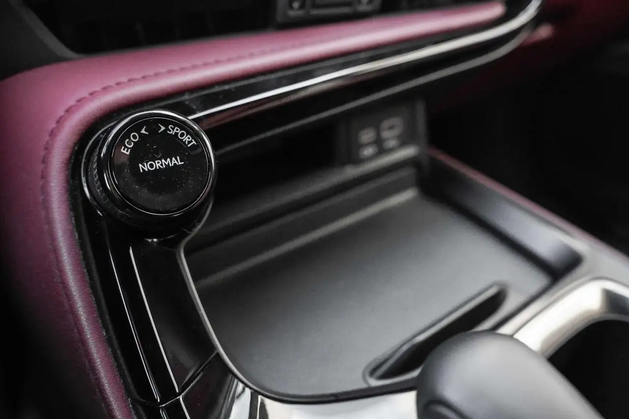 Lexus NX 350h - Image 29