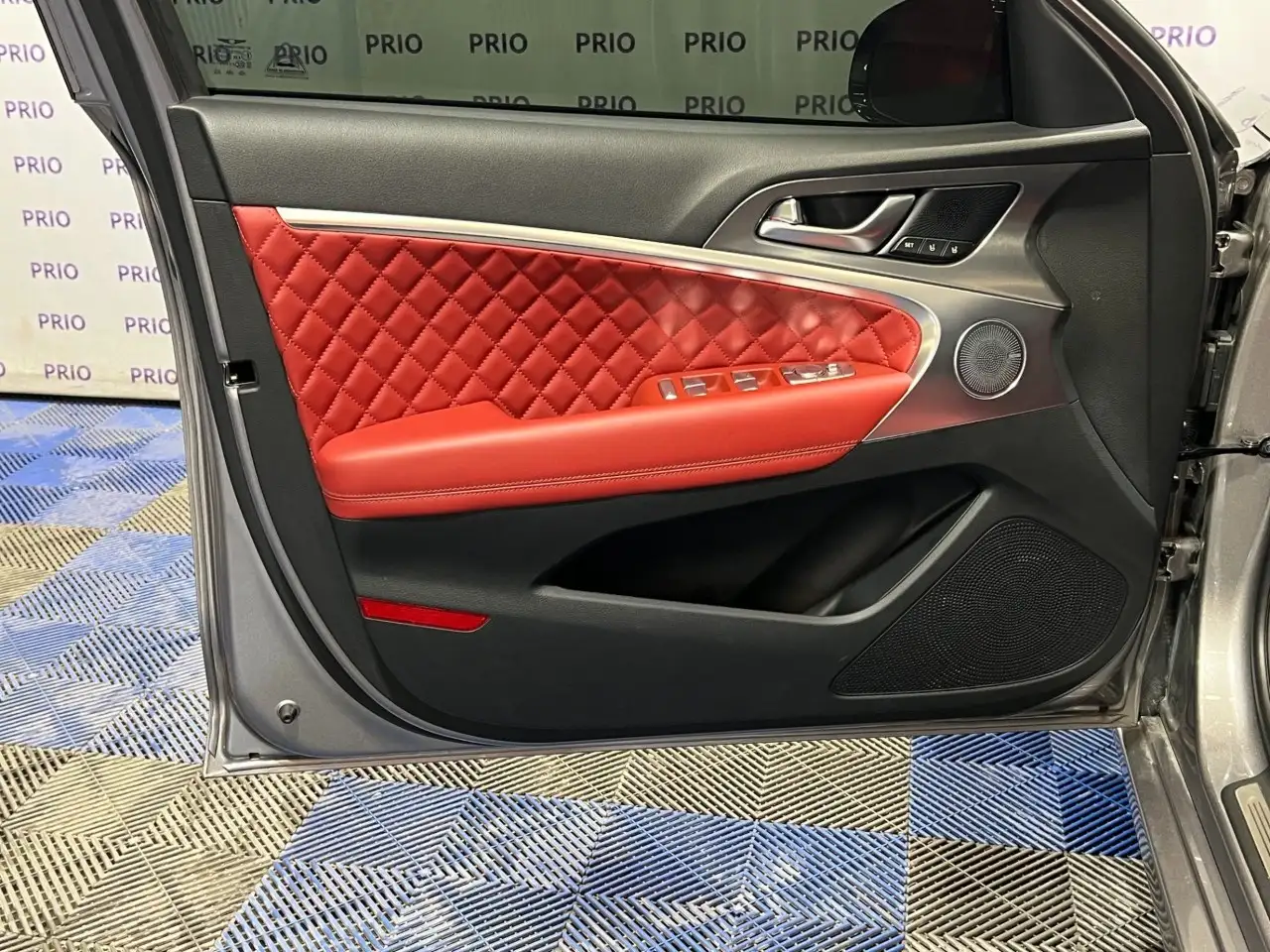 Genesis G70 - Image 20