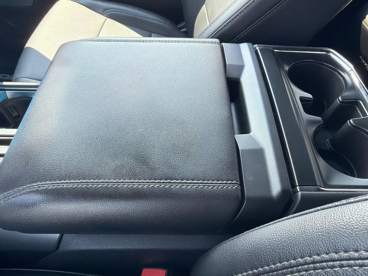 Ford F-150 - Image 21