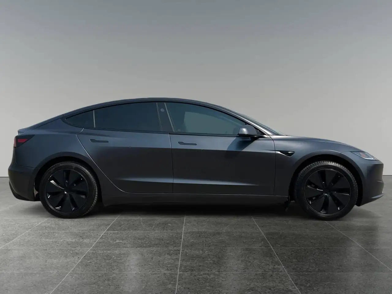 Tesla Model 3 - Image 6
