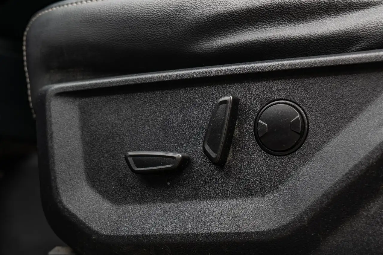 Ford F-150 - Image 16