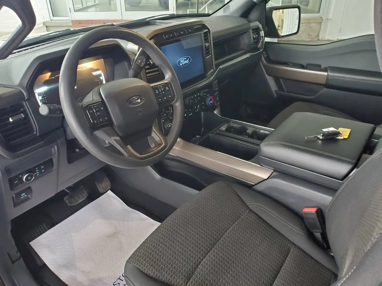 Ford F-150 - Image 12