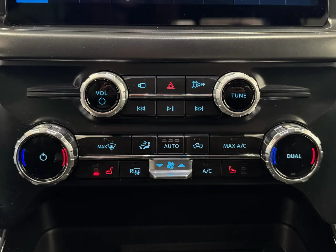 Ford F-150 - Image 12
