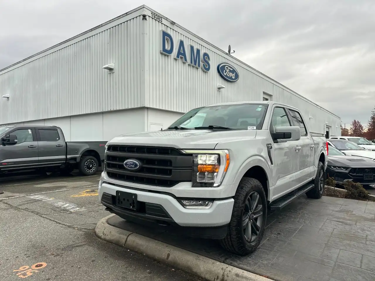 Ford F-150 - Image 1