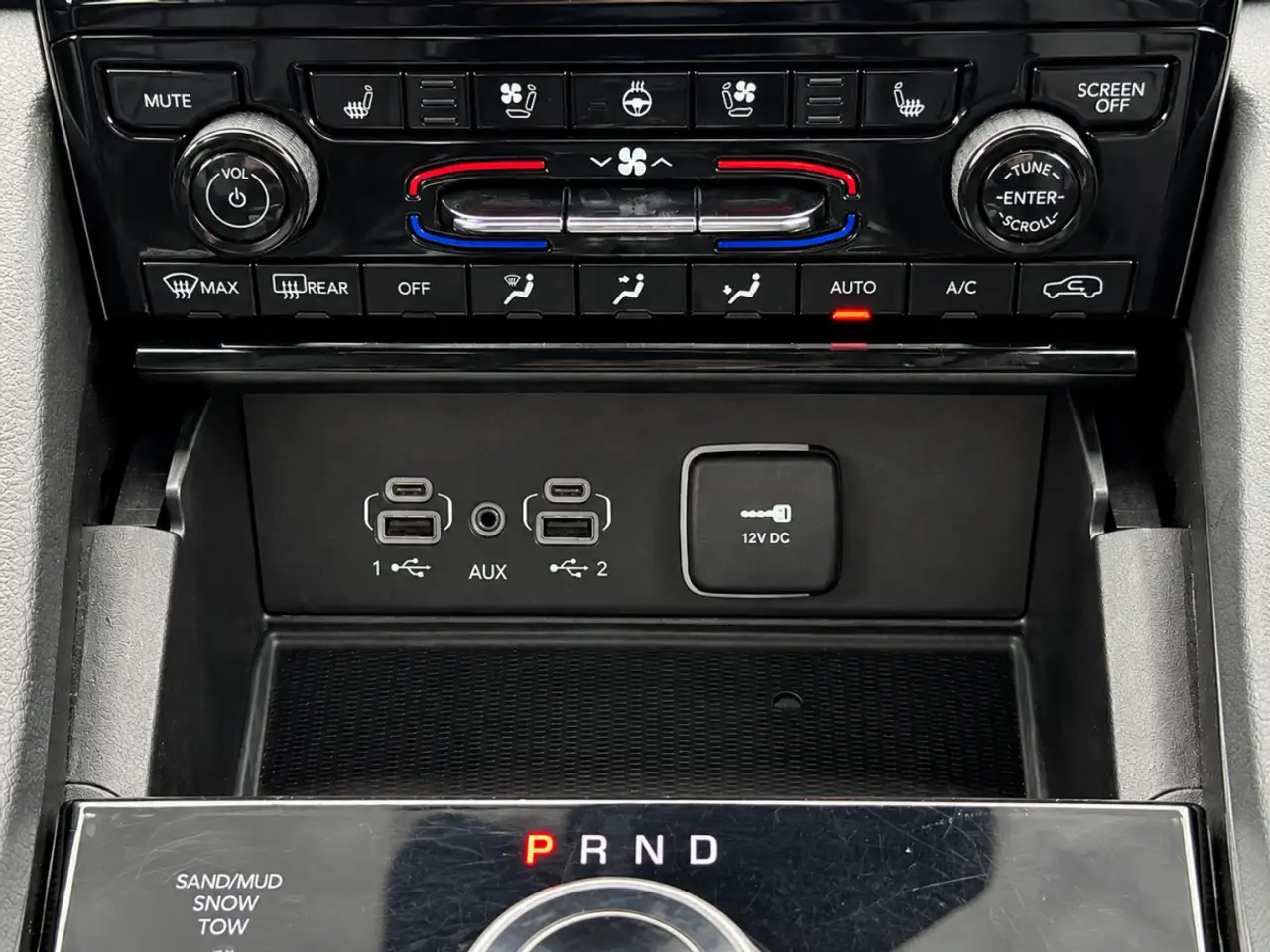 Jeep Grand Cherokee - Image 29