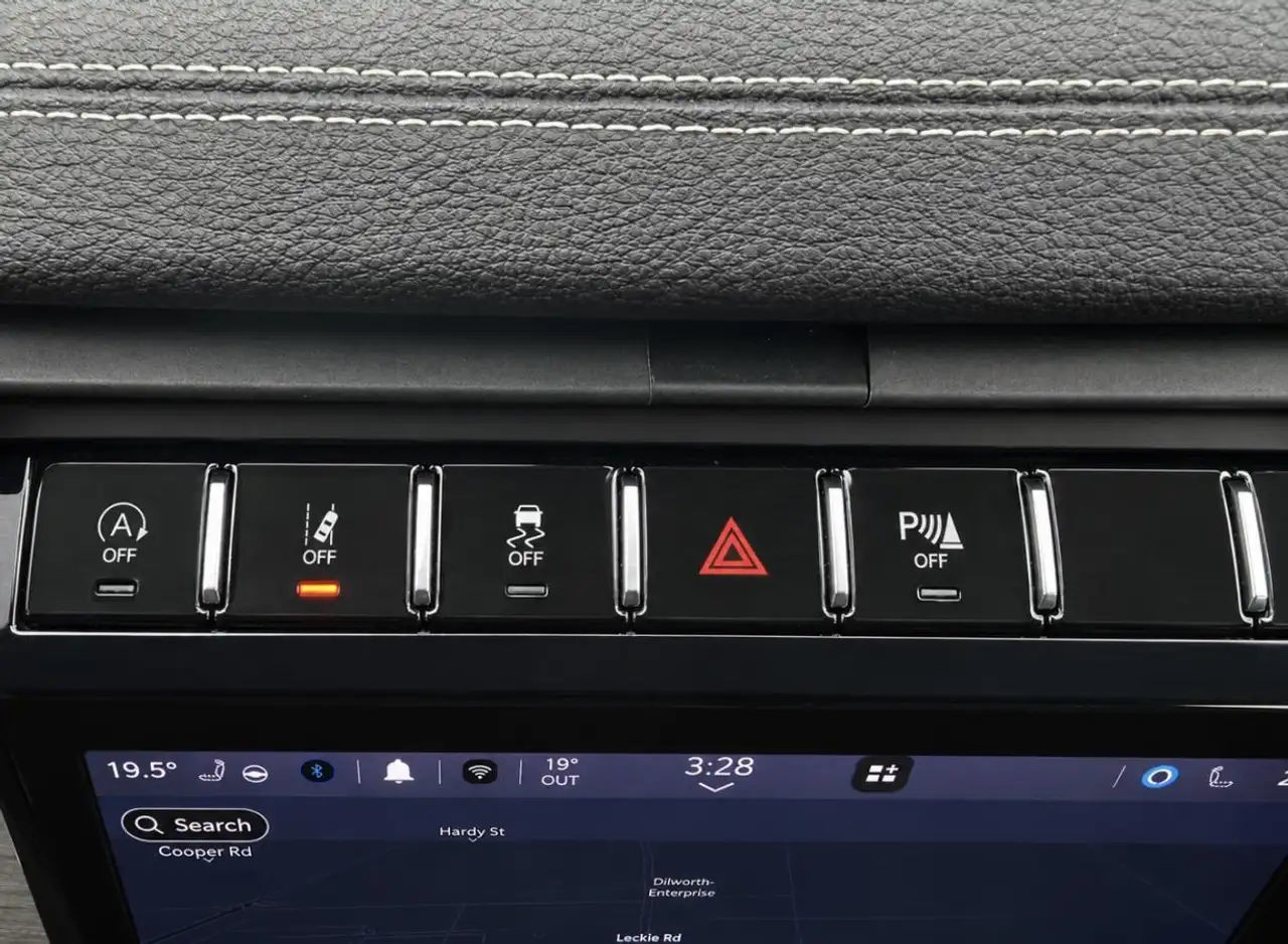 Jeep Grand Cherokee - Image 27