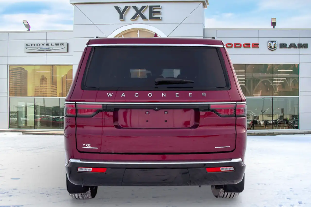 Jeep Wagoneer - Image 7