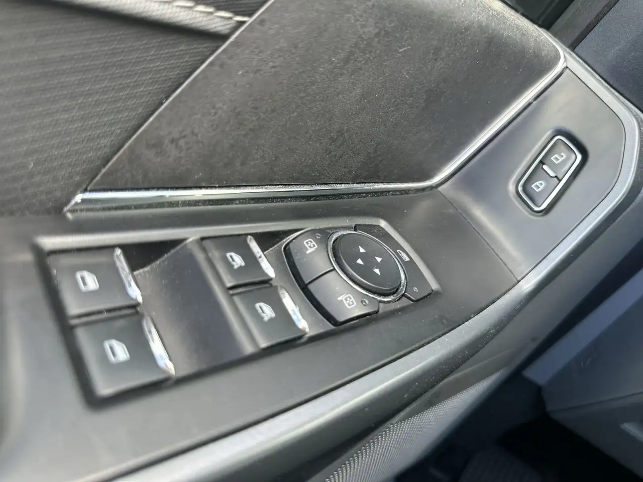 Ford F-150 - Image 13