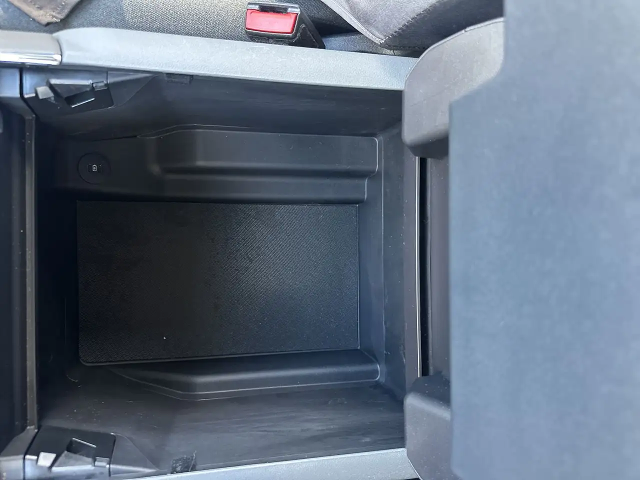 Ford F-150 - Image 21