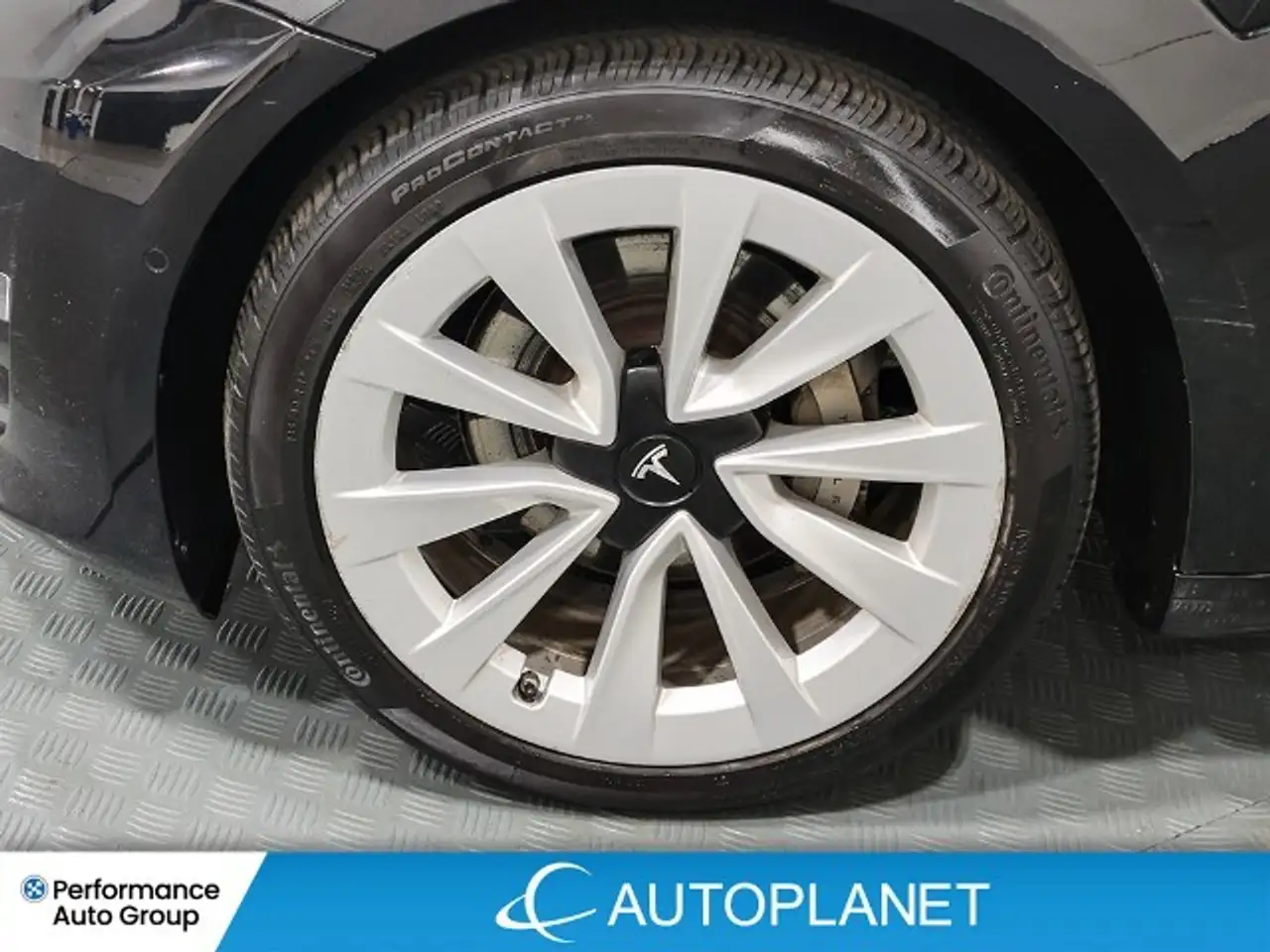 Tesla Model 3 - Image 20