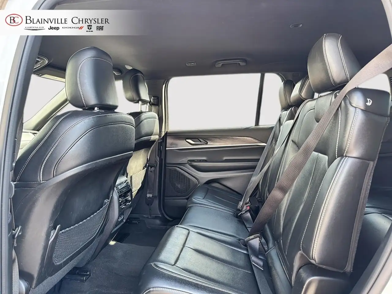 Jeep Grand Cherokee - Image 15