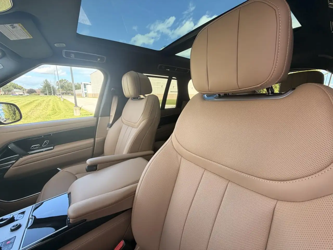 Land Rover Range Rover - Image 12
