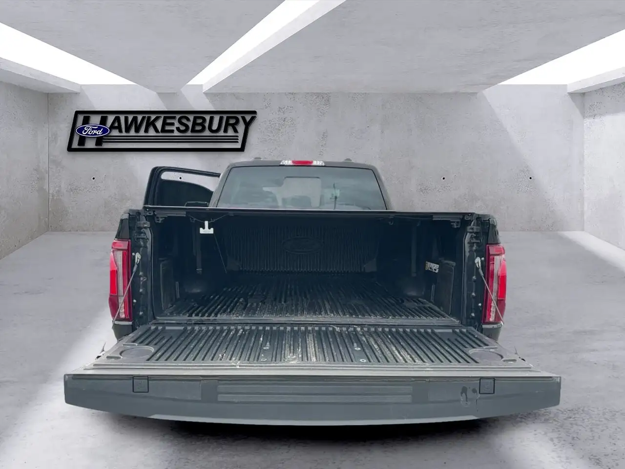 Ford F-150 - Image 29