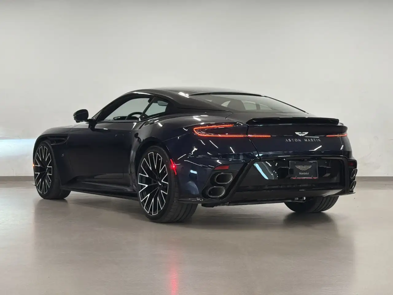 Aston Martin DB12 - Image 14