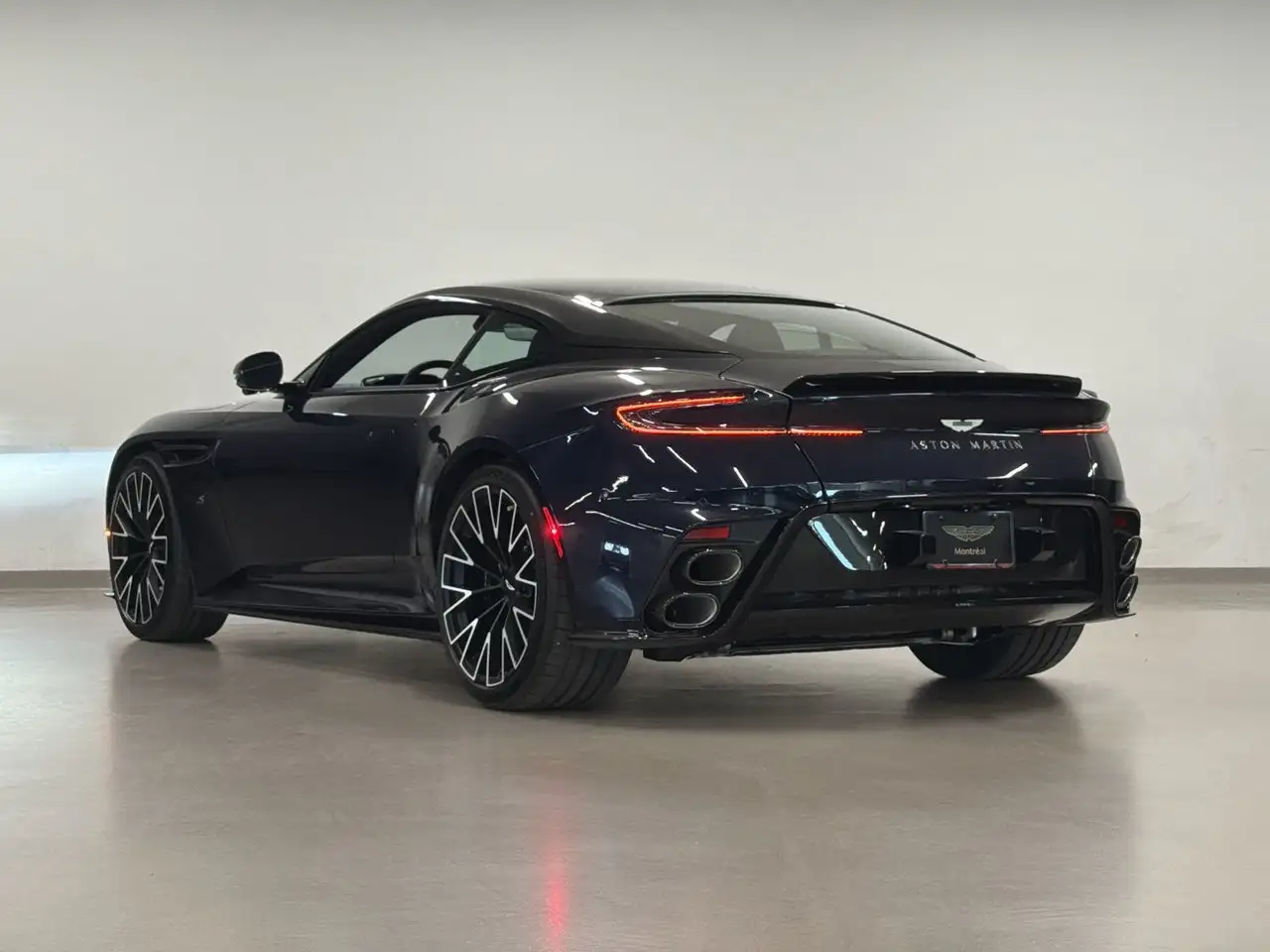 Aston Martin DB12 - Image 6