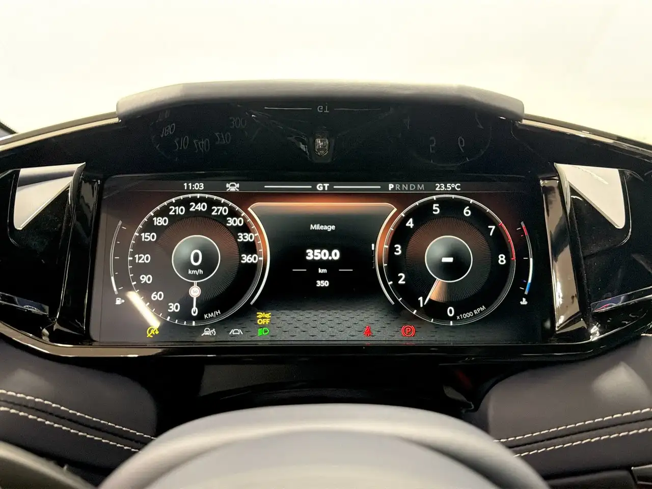 Aston Martin DB12 - Image 17