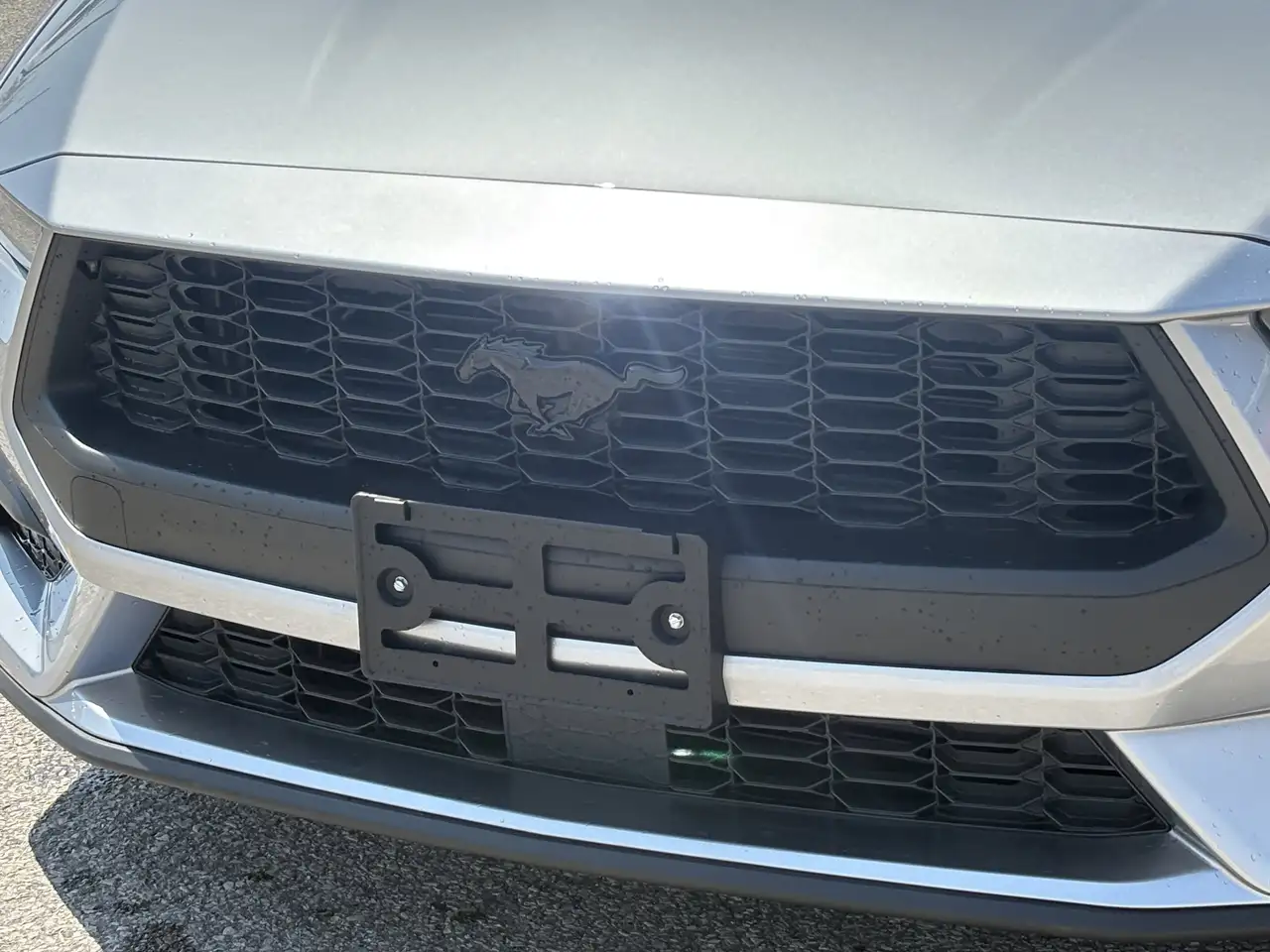 Ford Mustang - Image 8