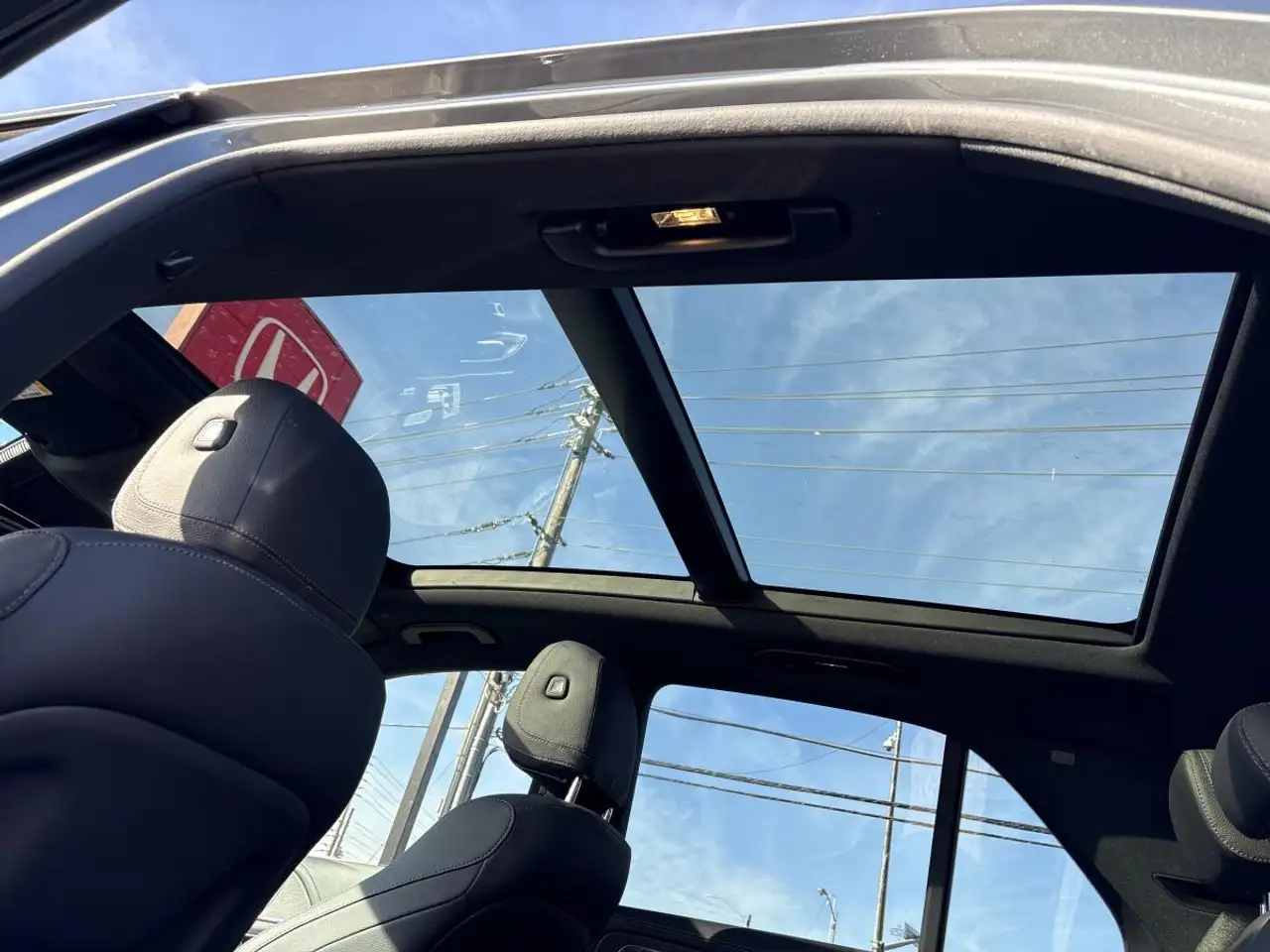 Mercedes-Benz GLE - Image 14