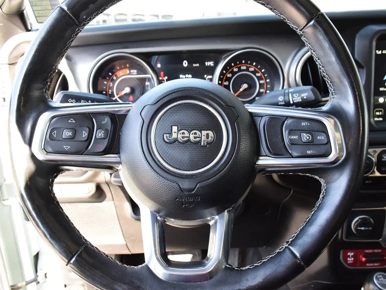 Jeep Gladiator - Image 18