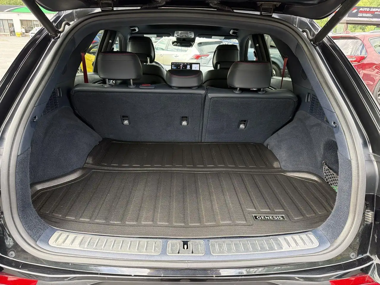 Genesis GV70 - Image 17