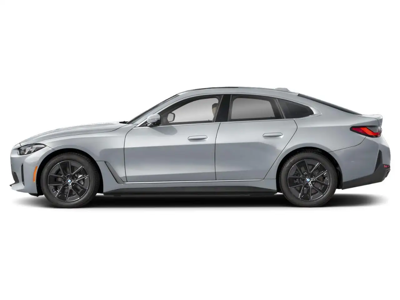 BMW i4 - Image 3