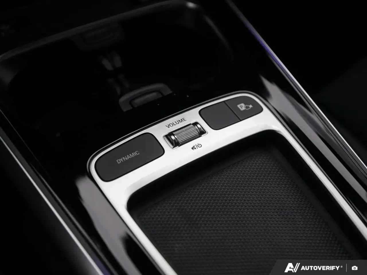 Mercedes-Benz GLB - Image 18