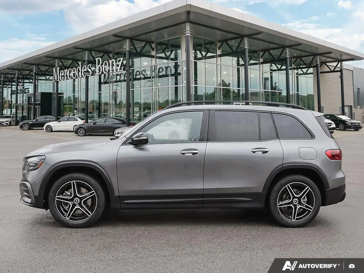 Mercedes-Benz GLB - Image 3