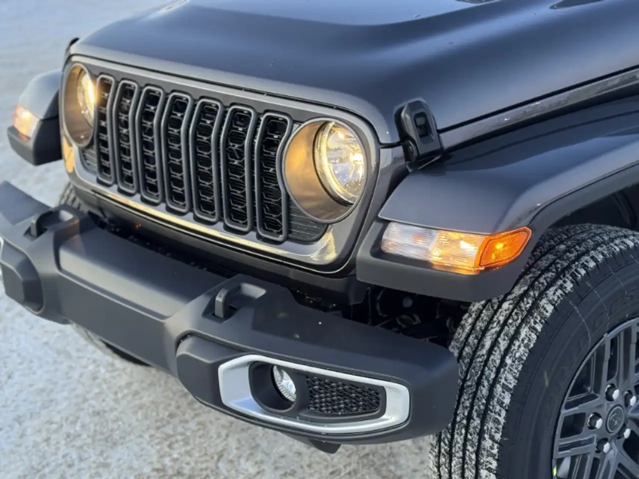 Jeep Gladiator - Image 25