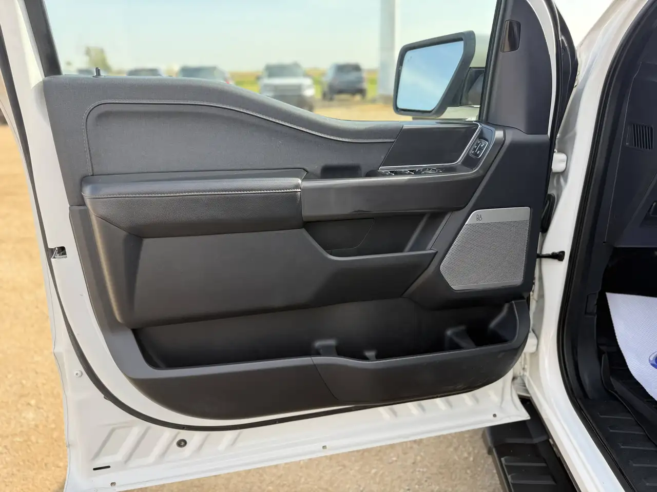 Ford F-150 - Image 17