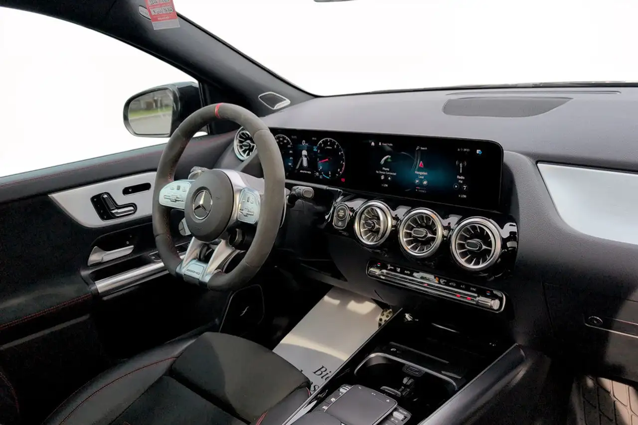 Mercedes-Benz GLA - Image 8