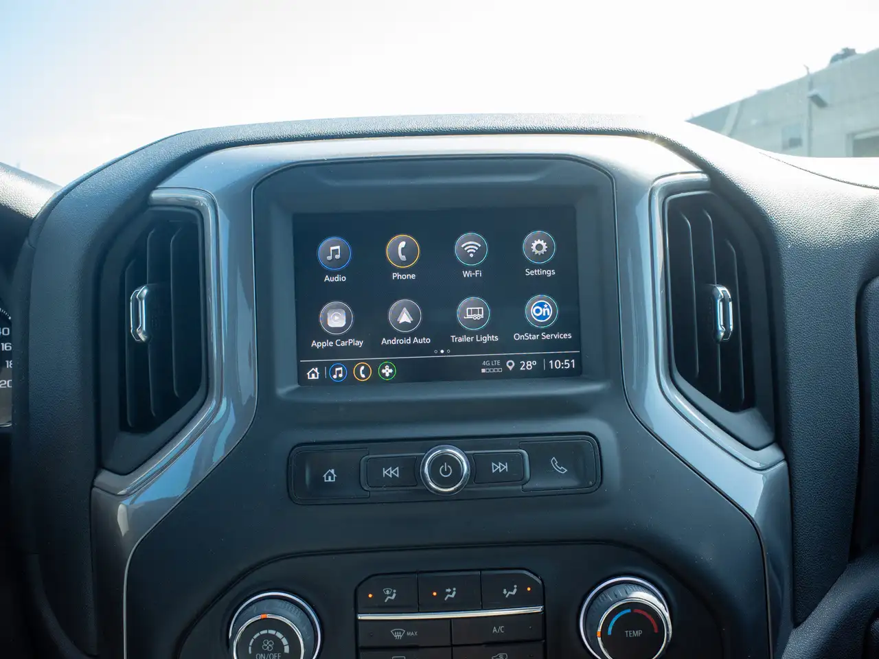 Chevrolet Silverado 1500 - Image 28