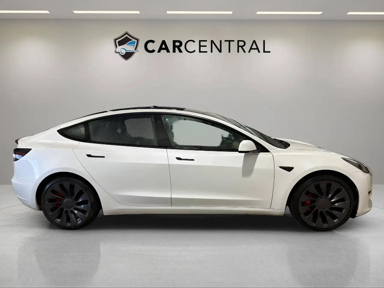 Tesla Model 3 - Image 6