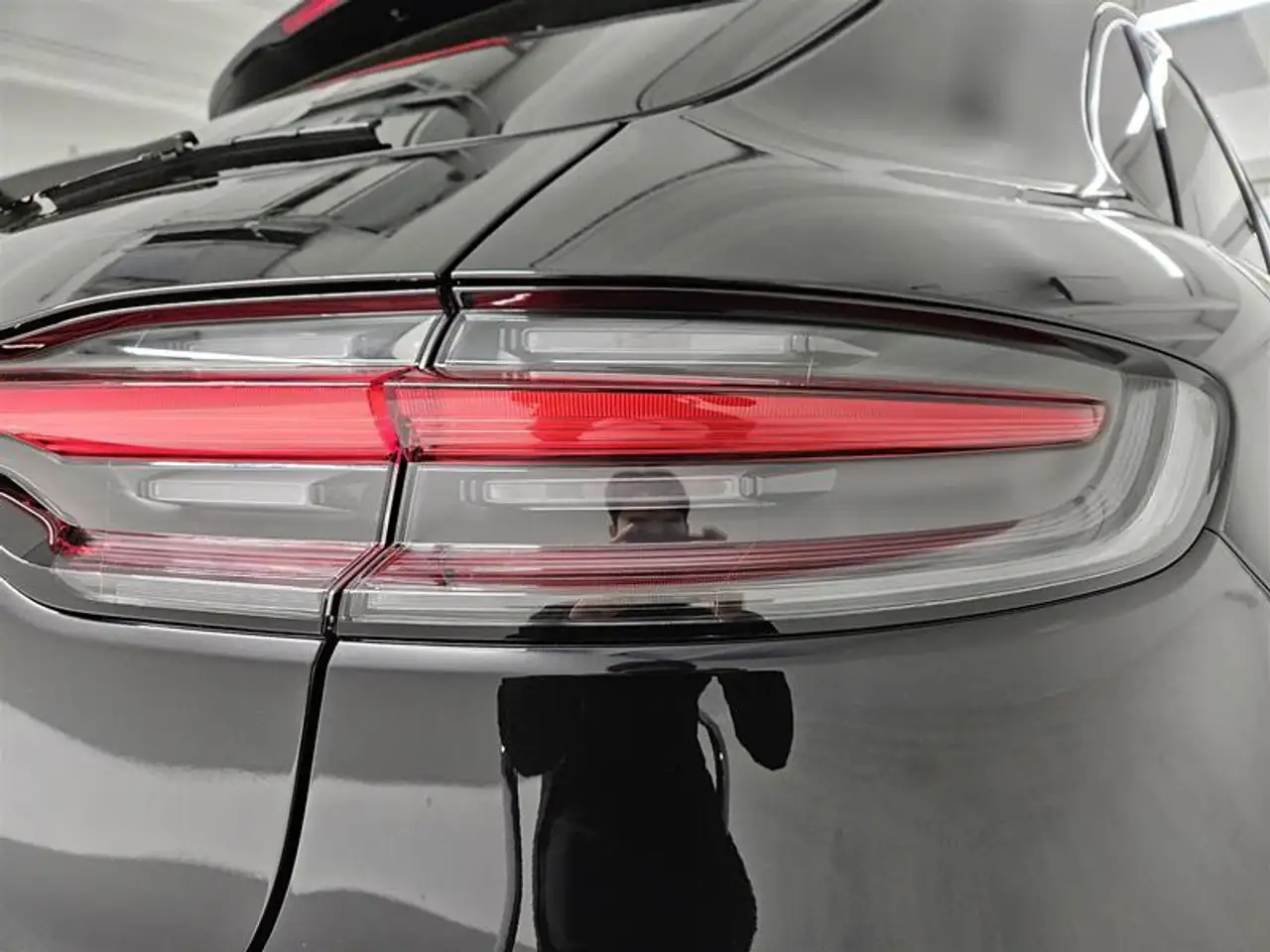 Porsche Macan - Image 11