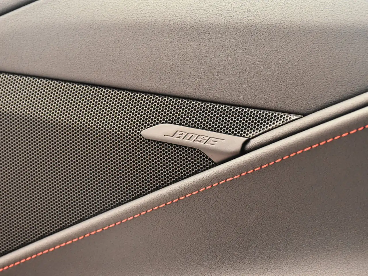 Chevrolet Corvette - Image 21