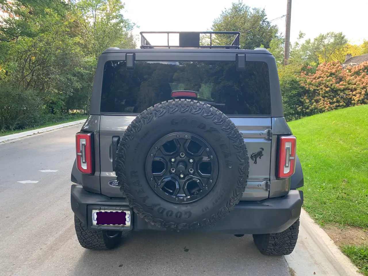 Ford Bronco - Image 6