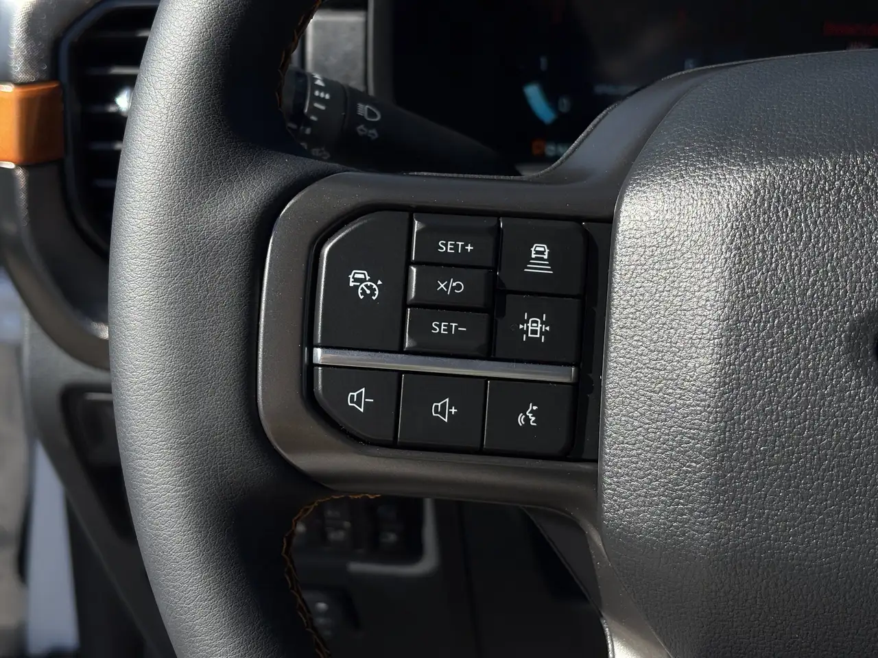Ford F-150 - Image 21