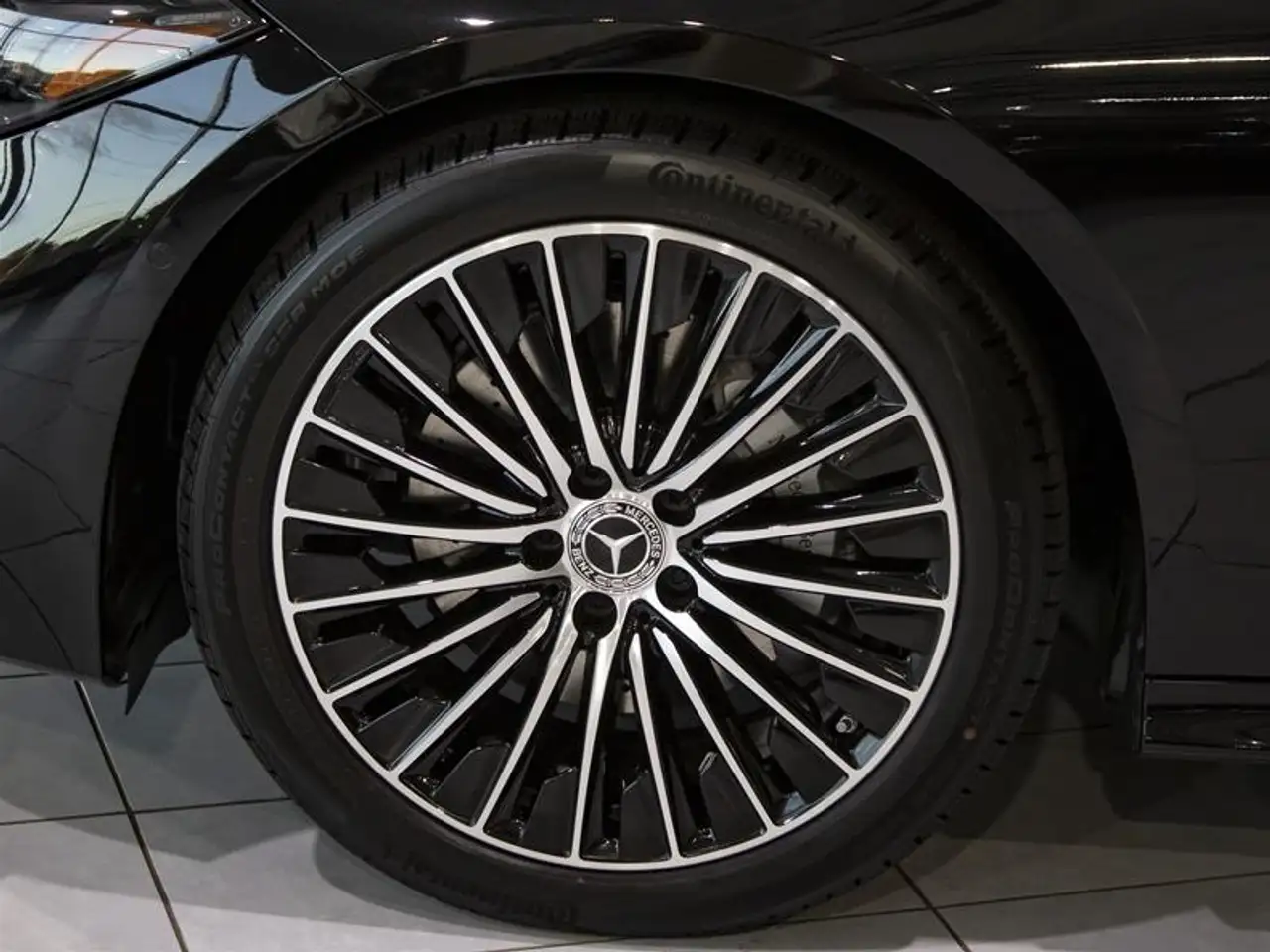 Mercedes-Benz CLE - Image 3