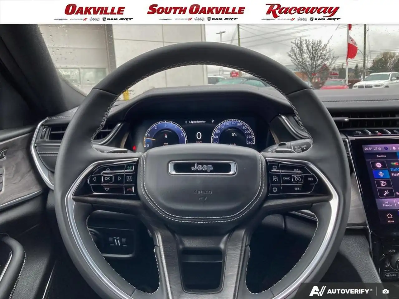 Jeep Grand Cherokee - Image 14