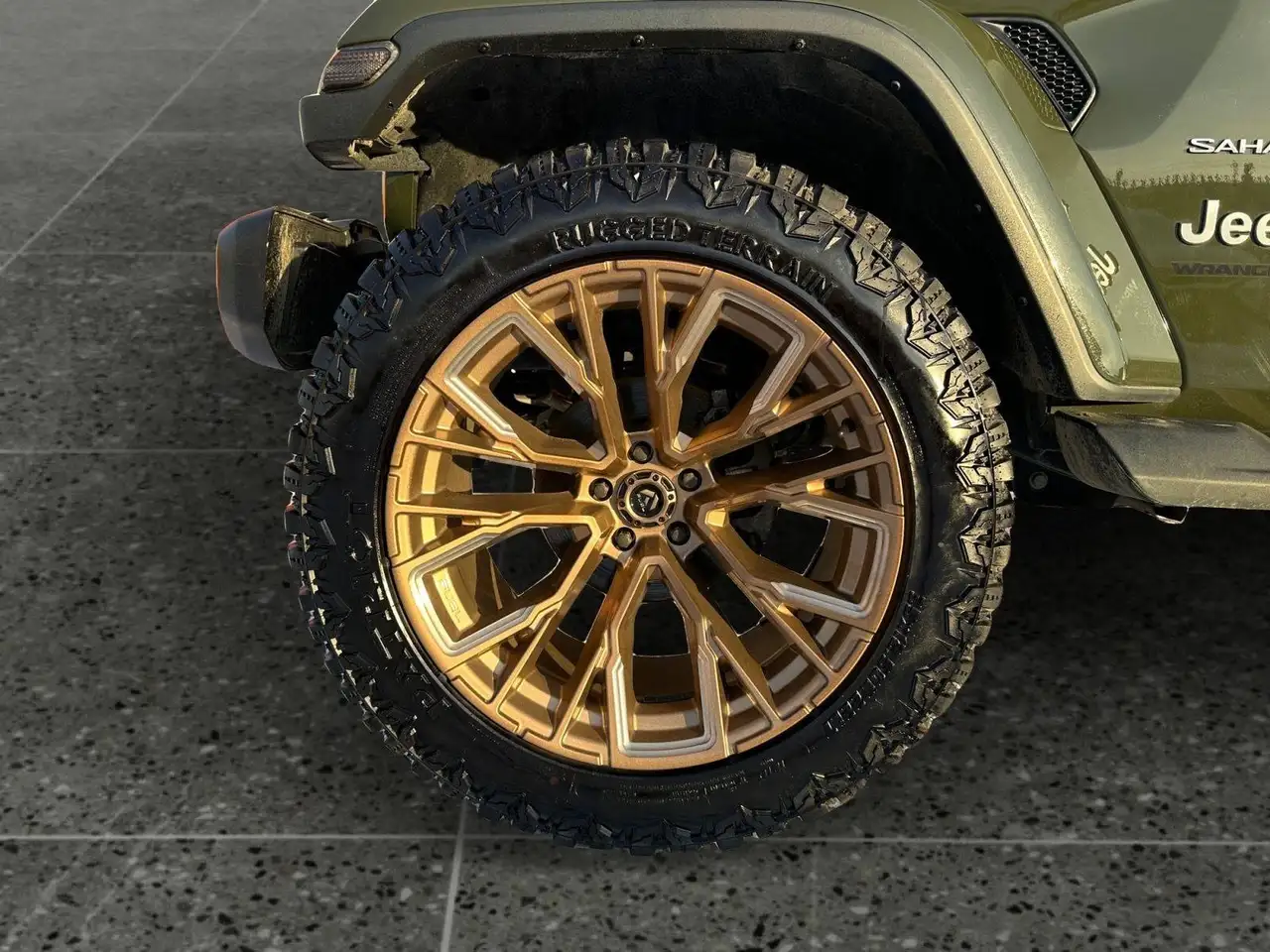 Jeep Wrangler - Image 8