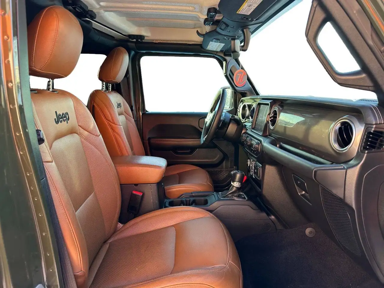 Jeep Wrangler - Image 10