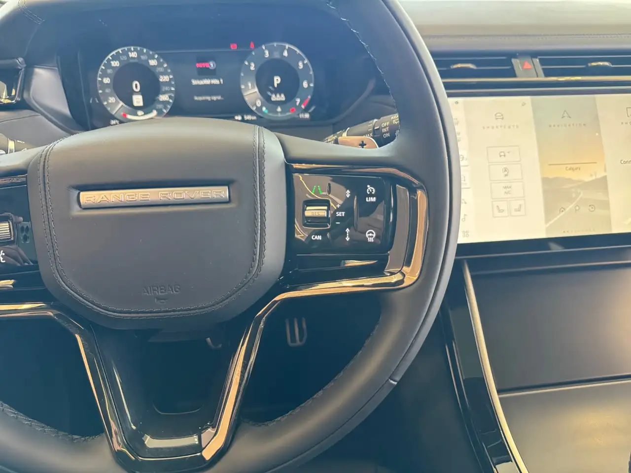 Land Rover Range Rover Velar - Image 13