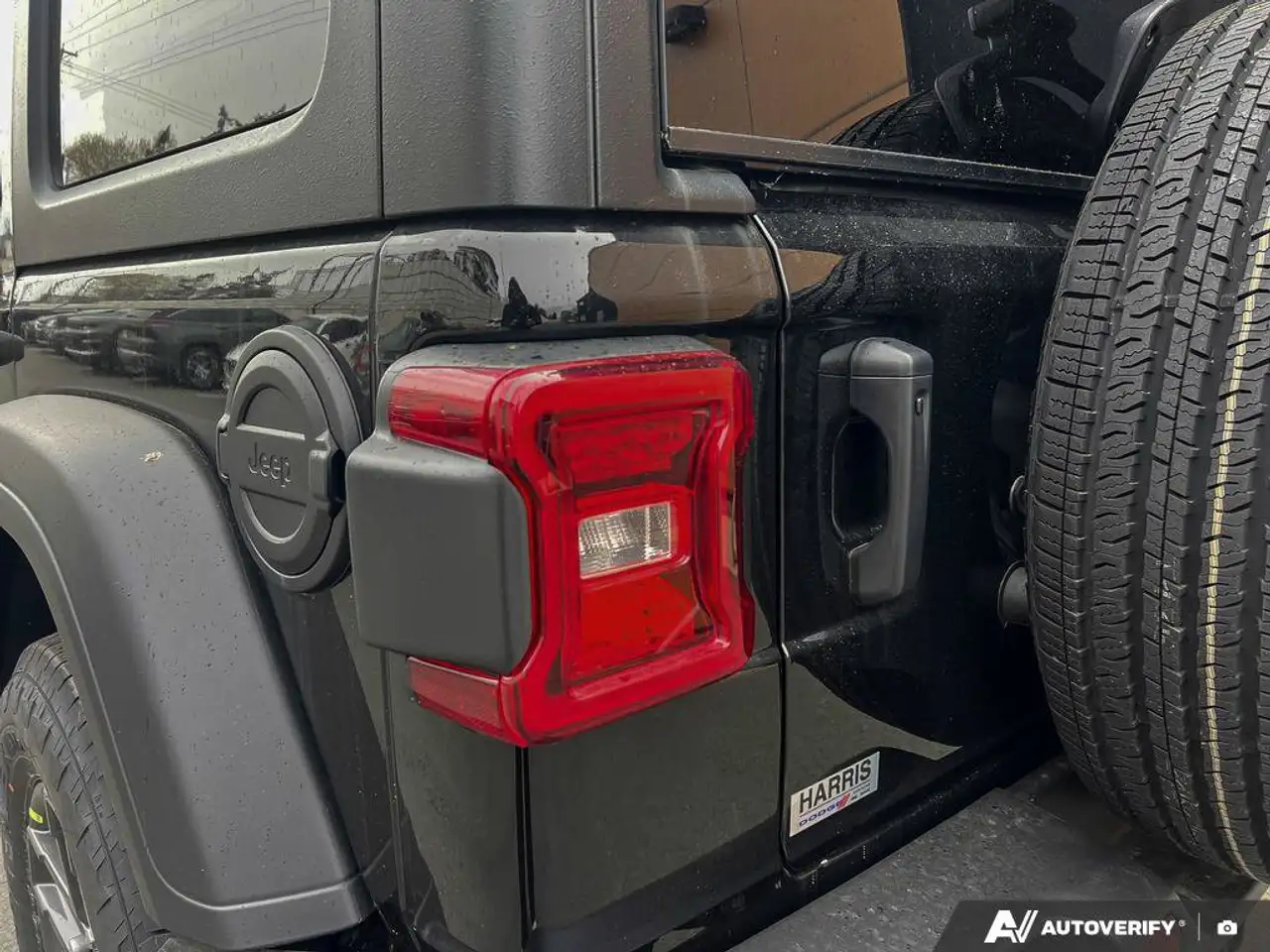 Jeep Wrangler - Image 10